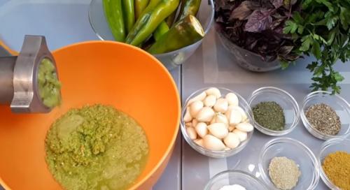 Как аджика приготовляется в Абхазии Как аджика приготовляется в Абхазии