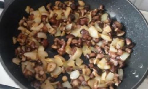 Как почистить маслята быстро и легко. Как быстро и эффективно почистить грибы от пленки? 08 Как почистить маслята быстро и легко. Как быстро и эффективно почистить грибы от пленки? 08