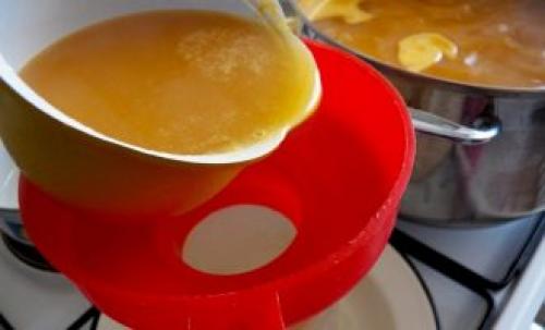 Сок на зиму из слив. Сливовый сок на зиму: два рецепта 07