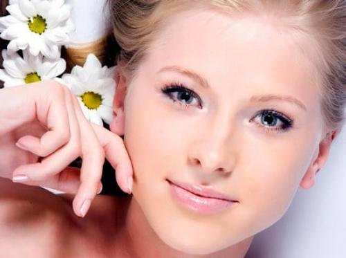 Как использовать землянику в домашней косметике. Как приготовить маску для лица из земляники