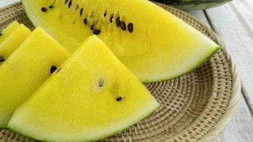 Почему арбуз желтый внутри. Описание и характеристика желтых арбузов