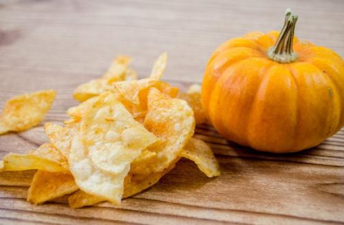 Какие пищевые продукты можно приготовить из тыквенных корков. Что приготовить из остатков тыквы на Хеллоуин: восемь простых блюд, которые будут есть даже мужчины