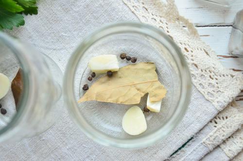 Томат из розовых помидор на зиму.  Салат из помидоров с луком на зиму