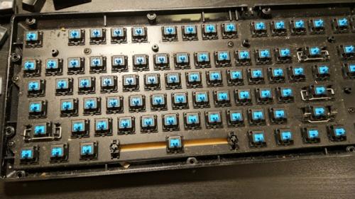 Как снять кейкапы с механической клавиатуры. Восстановление и обслуживание механической клавиатуры