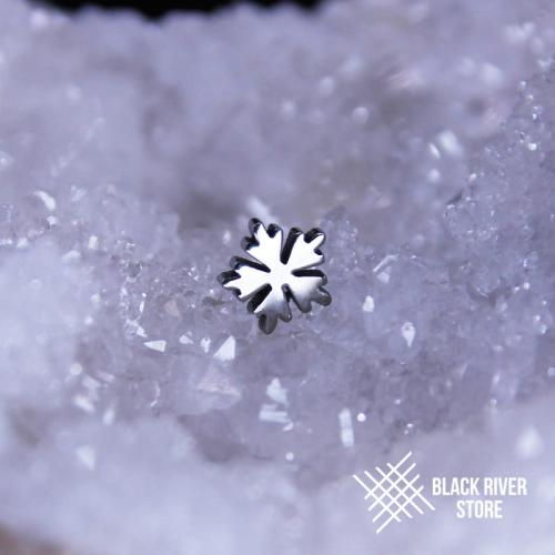 Обработка ушей после прокола хлоргексидином. Правильный уход за пирсингом